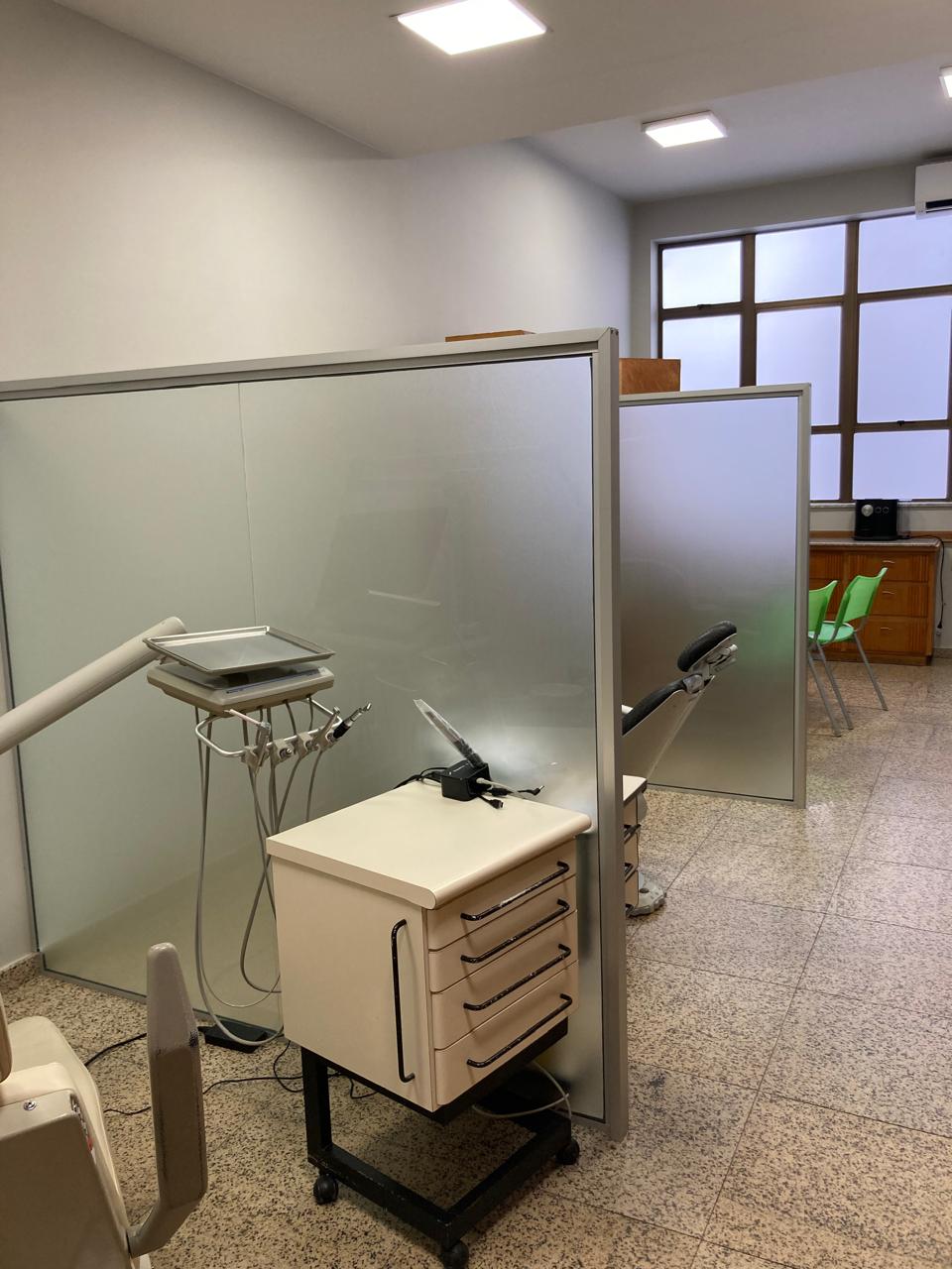Consultórios com boxes da AOD