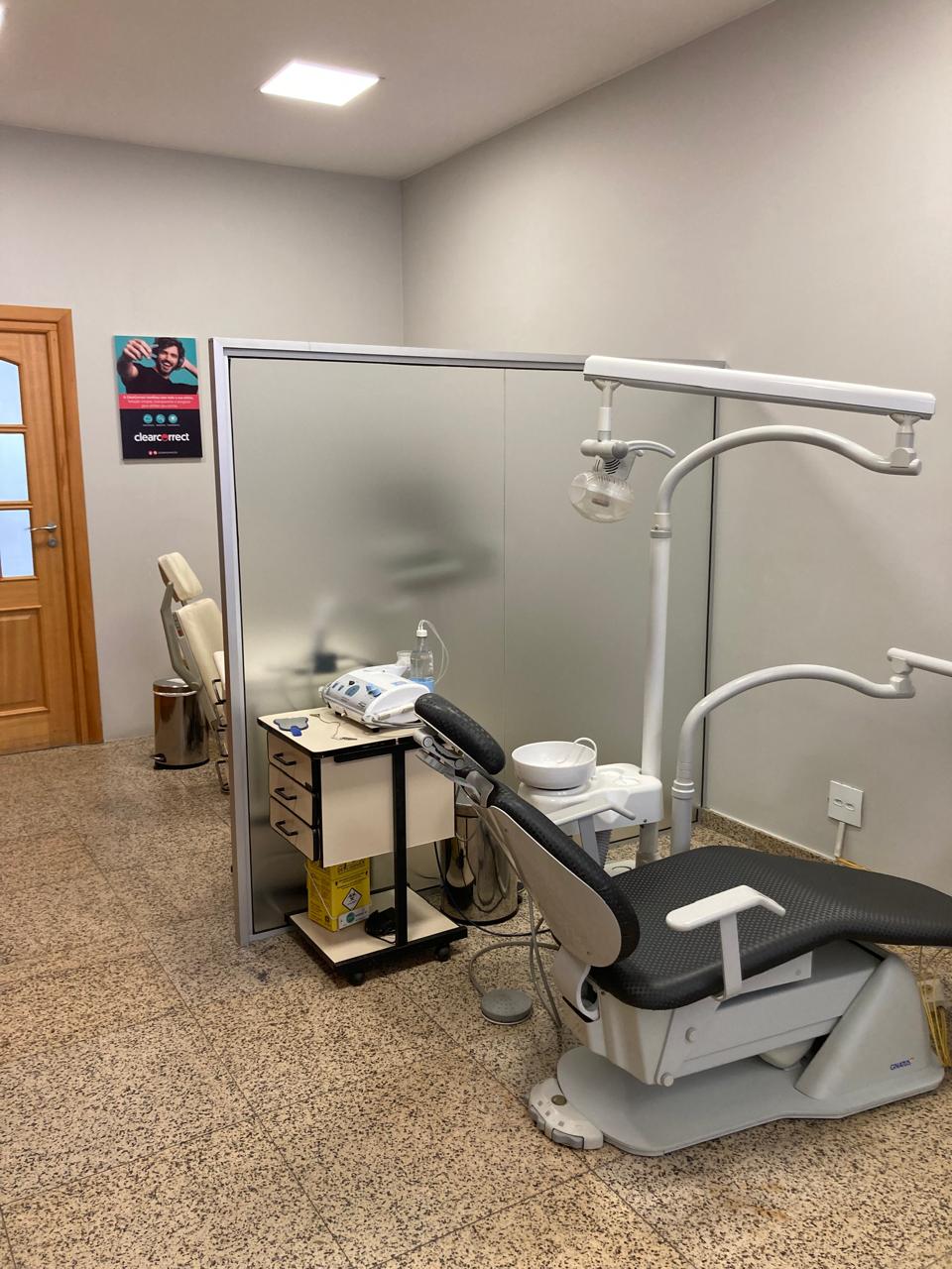Consultório com tecnologia ClearCorrect